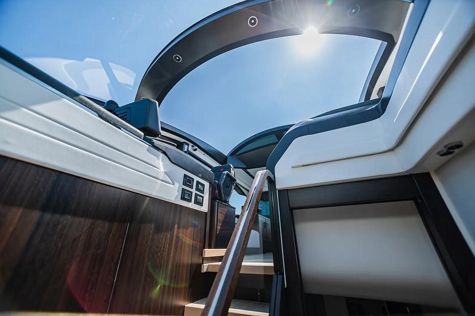 Sunseeker Predator 65