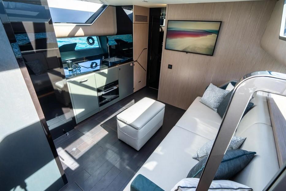 Sunseeker Superhawk 55