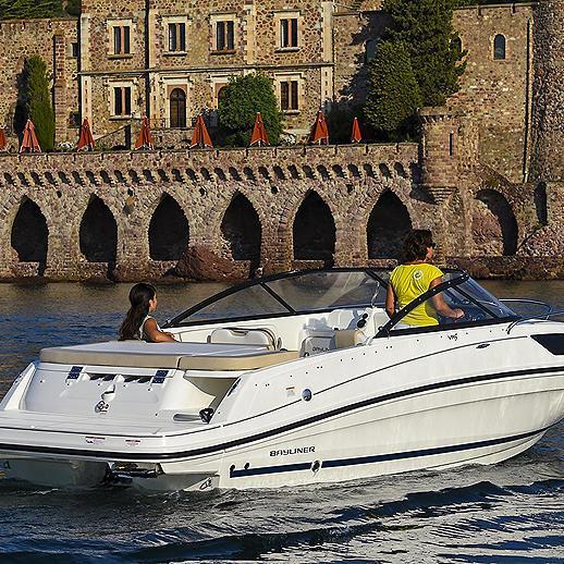 Bayliner VR5 Cuddy Europe