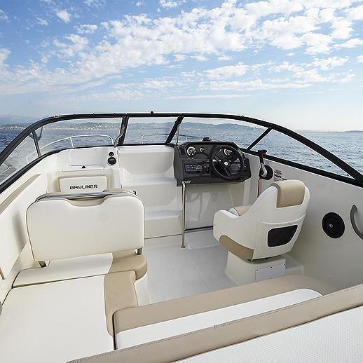 Bayliner VR5 Cuddy Europe