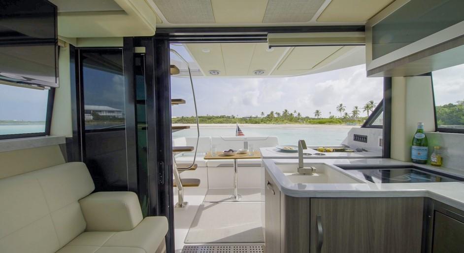 Regal 38 FXO
