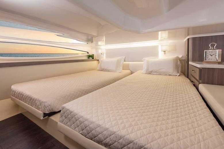 Regal 38 FXO