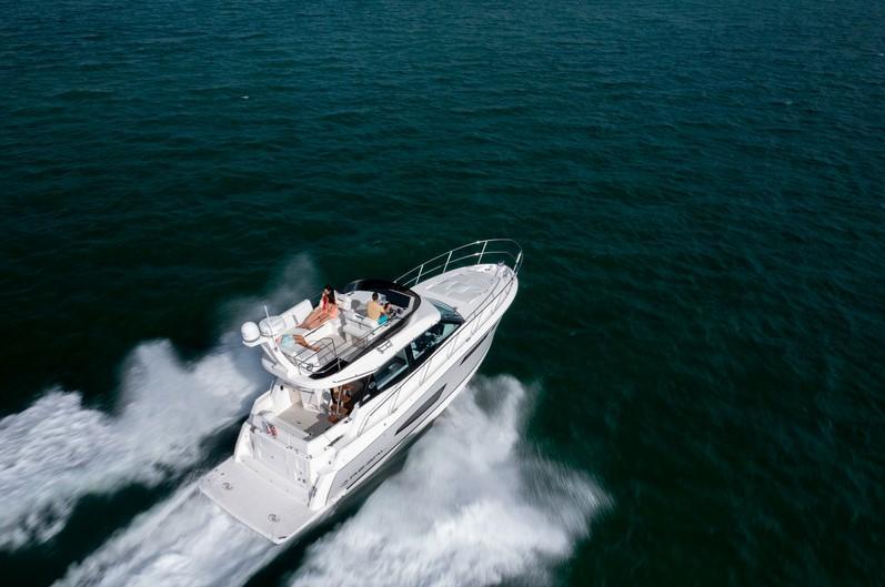 Regal 38 FLY