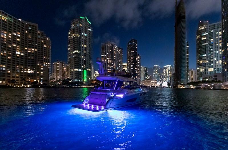 Regal 38 FLY