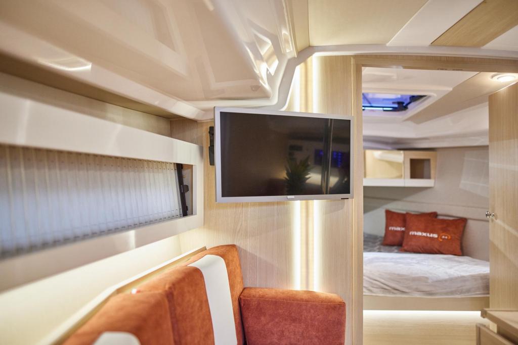 Northman Maxus 34