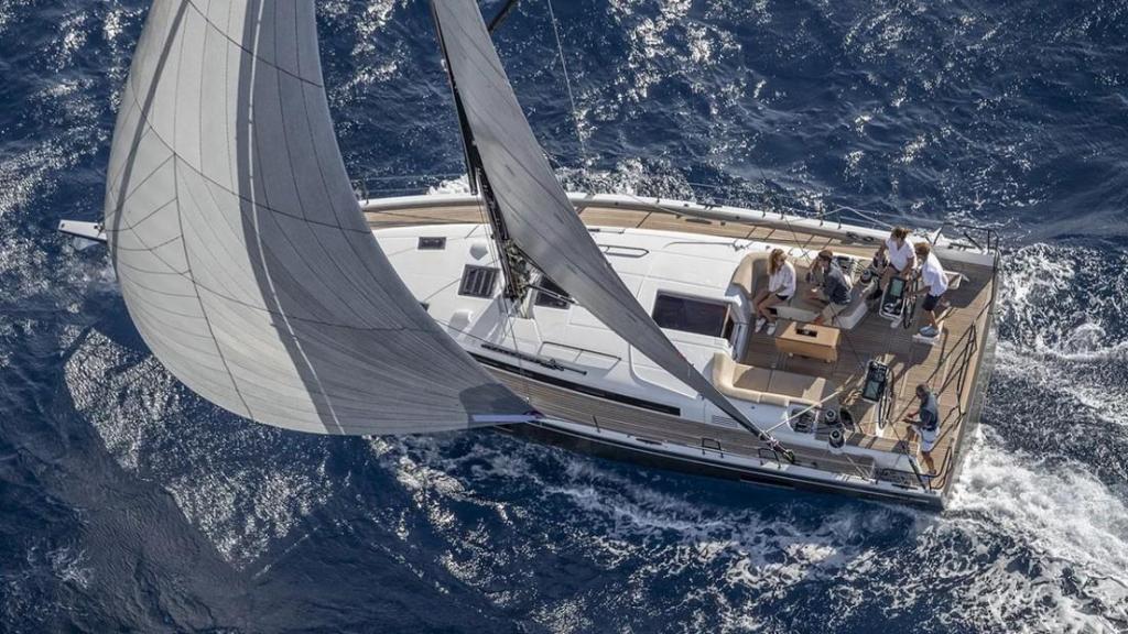 Beneteau First 44