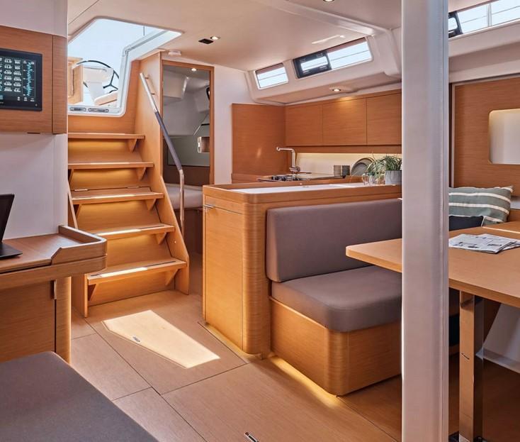 Beneteau First 44