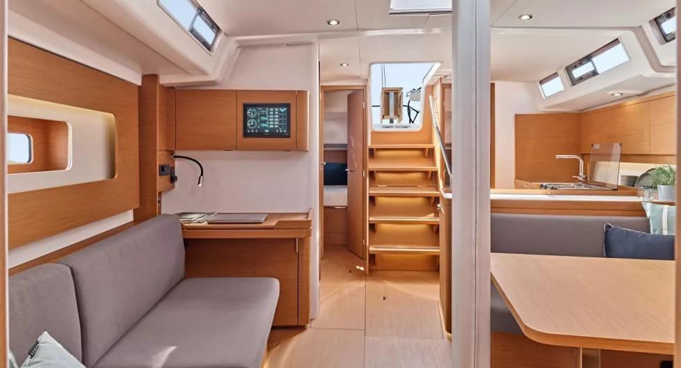 Beneteau First 44