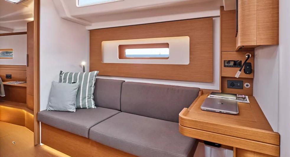 Beneteau First 44