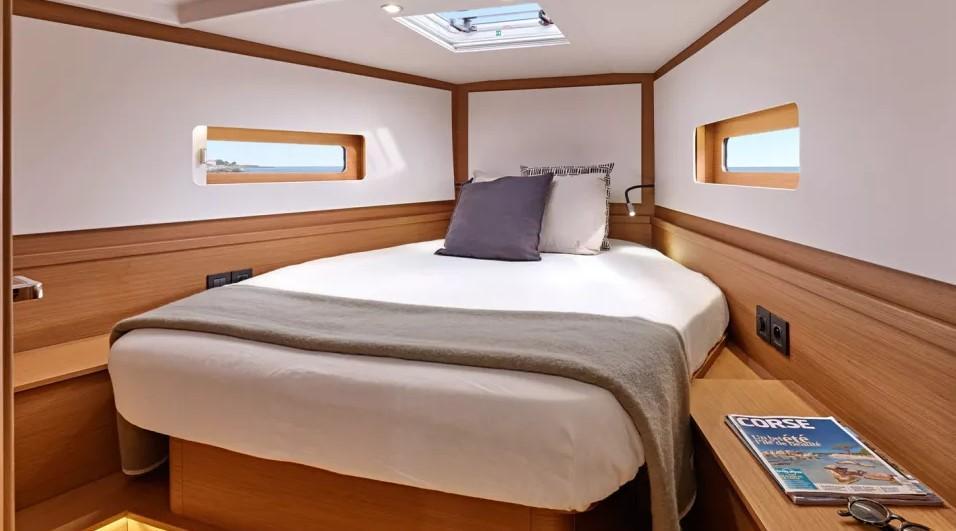 Beneteau First 44