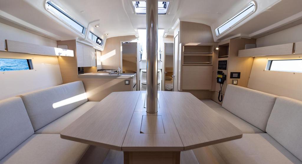 Beneteau Oceanis 34.1