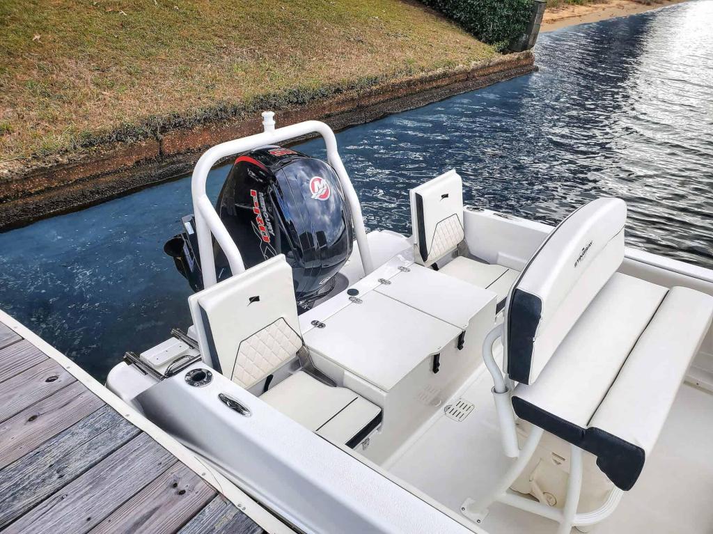 Stingray 173CC Center Console