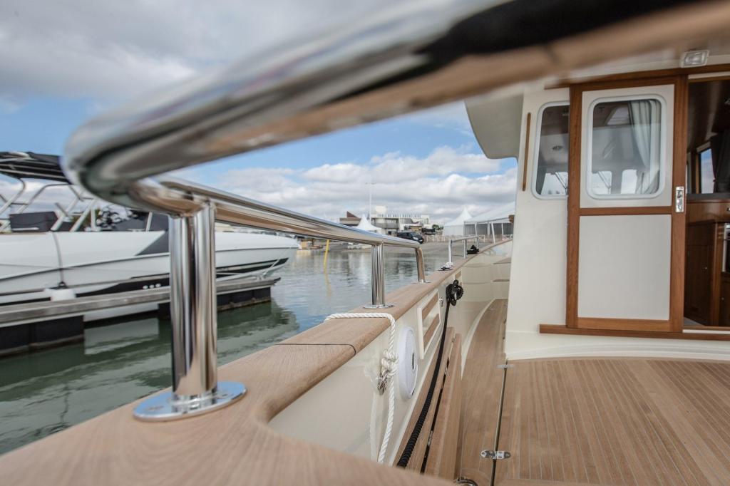 Rhéa 850 Timonier
