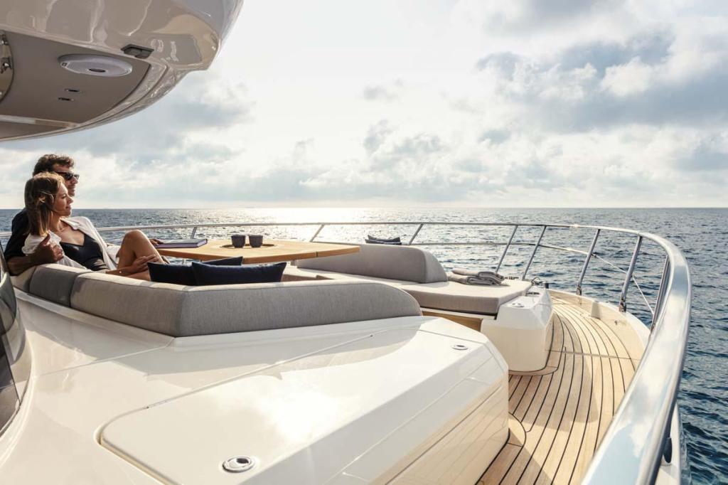 Absolute Navetta 68