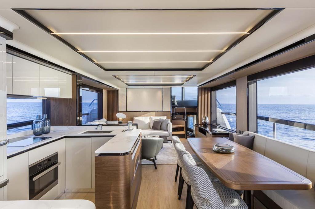 Absolute Navetta 68