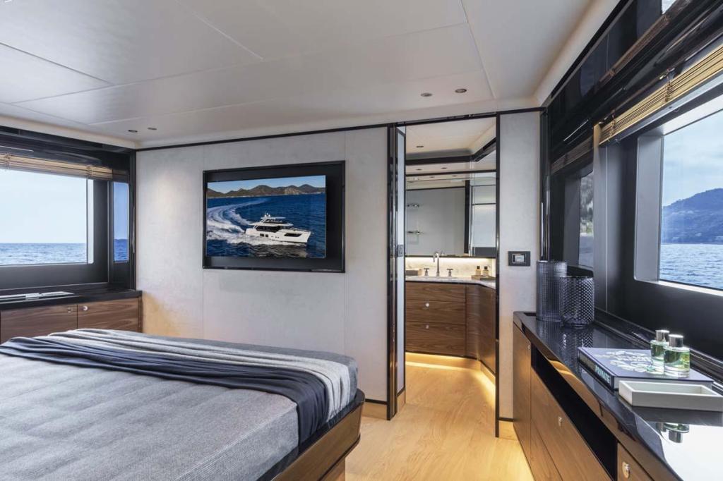 Absolute Navetta 68