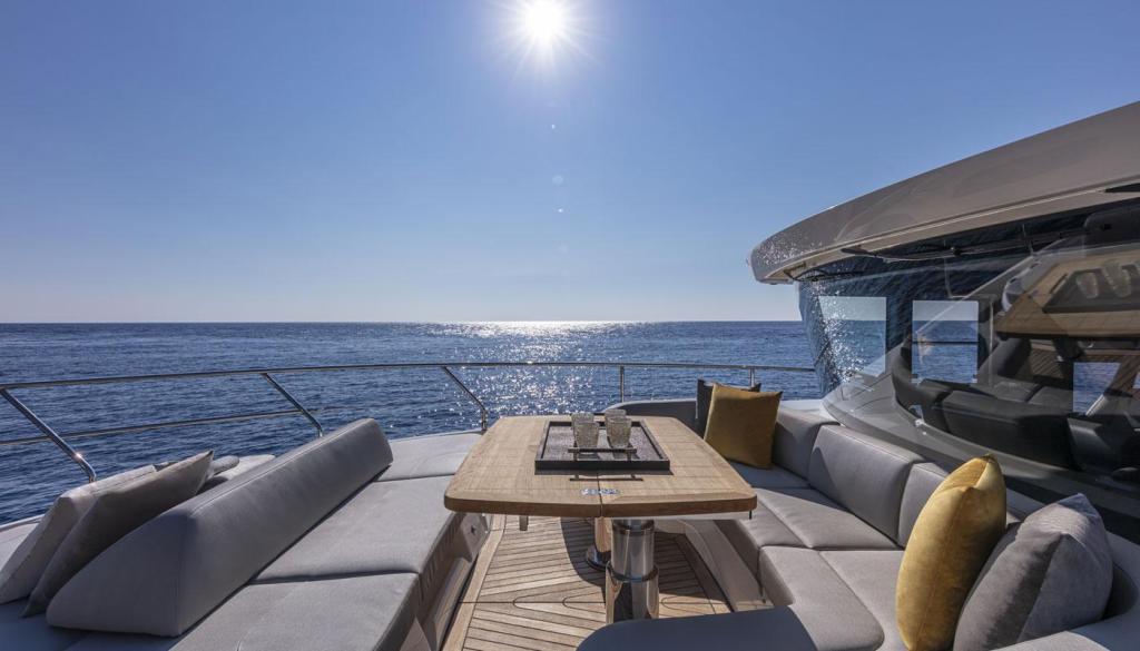 Absolute Navetta 64