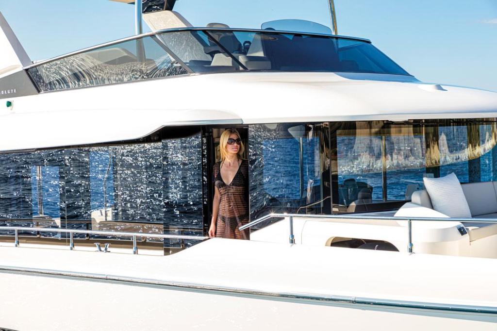 Absolute Navetta 52