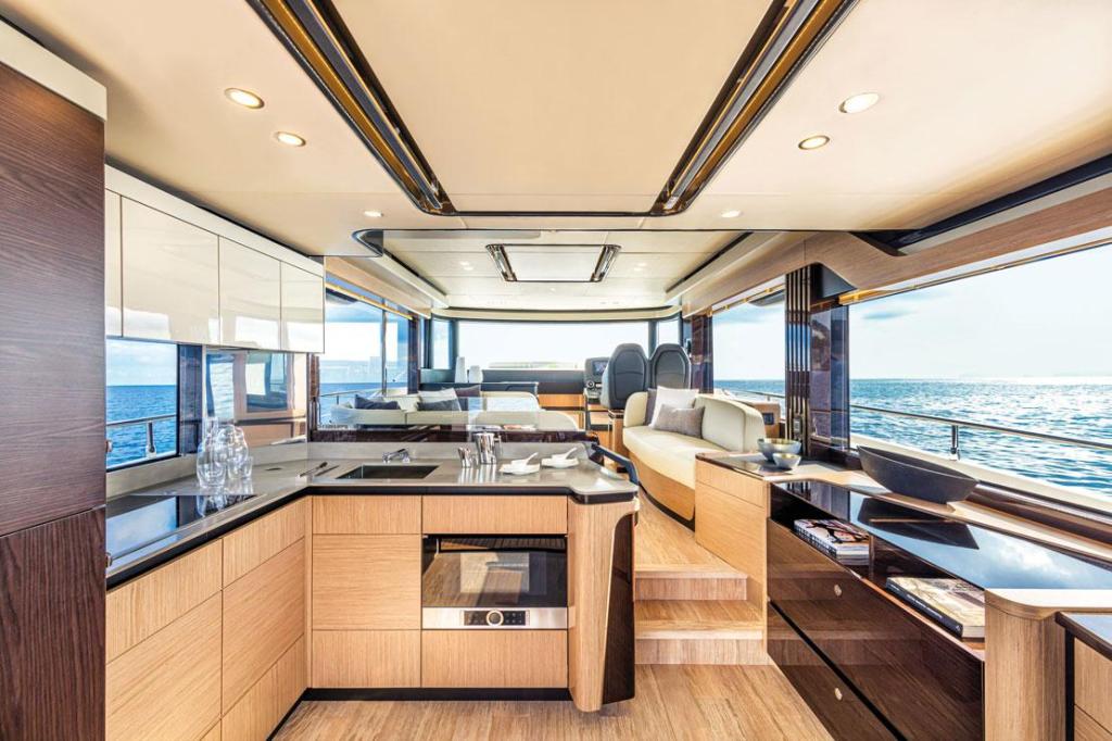 Absolute Navetta 52