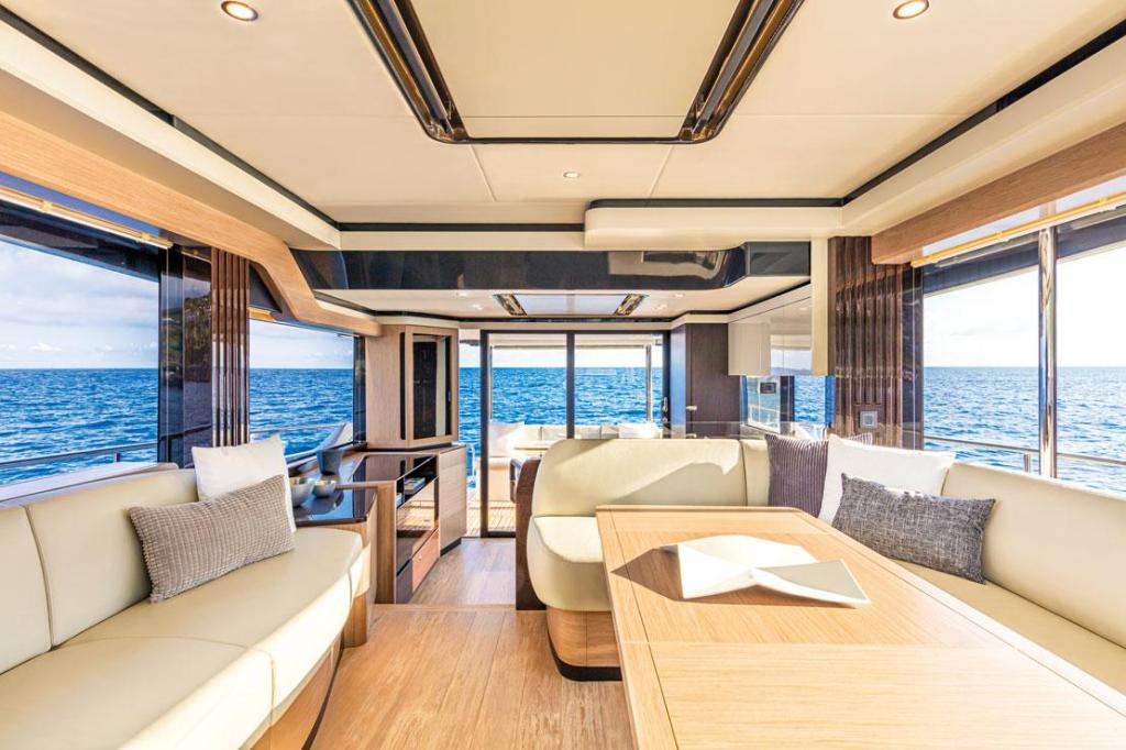 Absolute Navetta 52