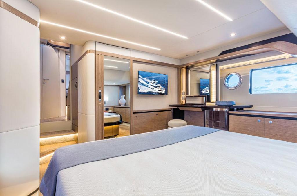 Absolute Navetta 52