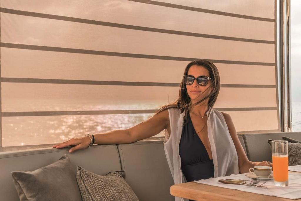 Absolute Navetta 48