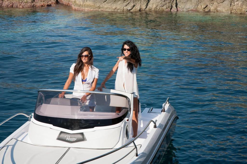Ranieri Shadow 19