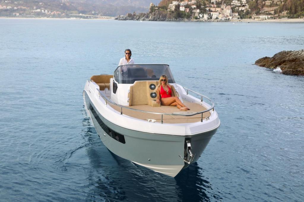 Ranieri Next 330 LX