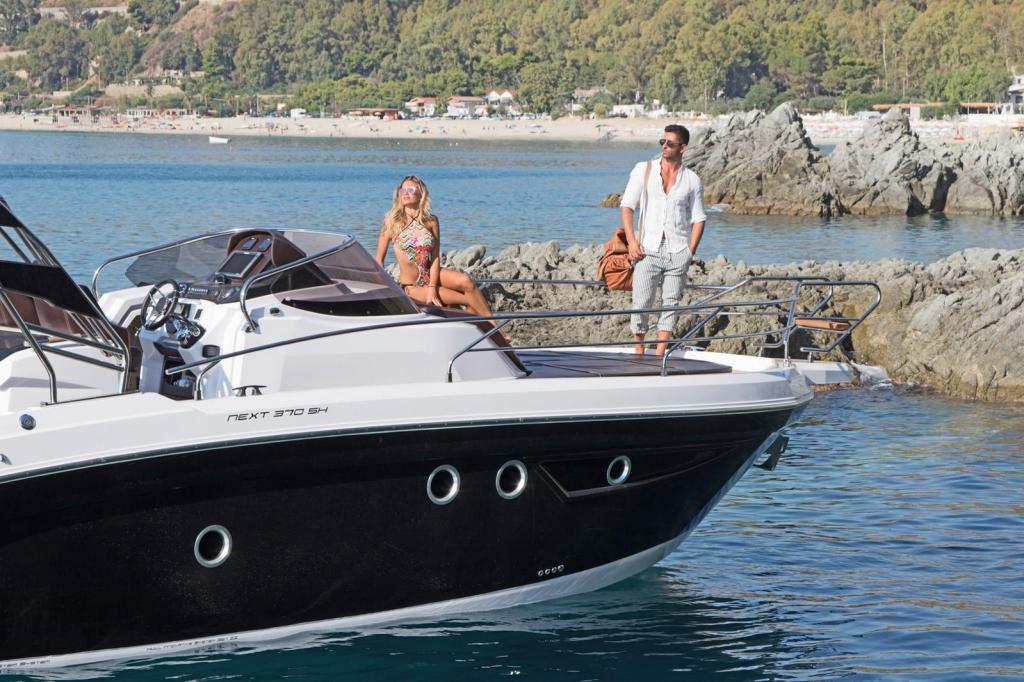 Ranieri Next 370 SH