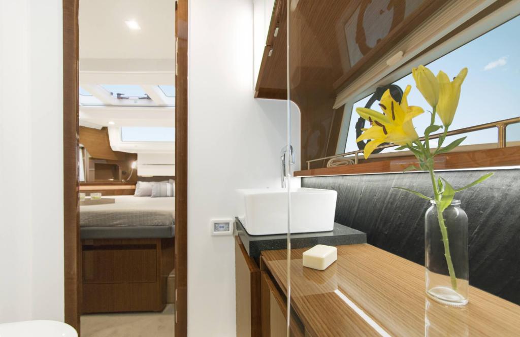 Sealine C430