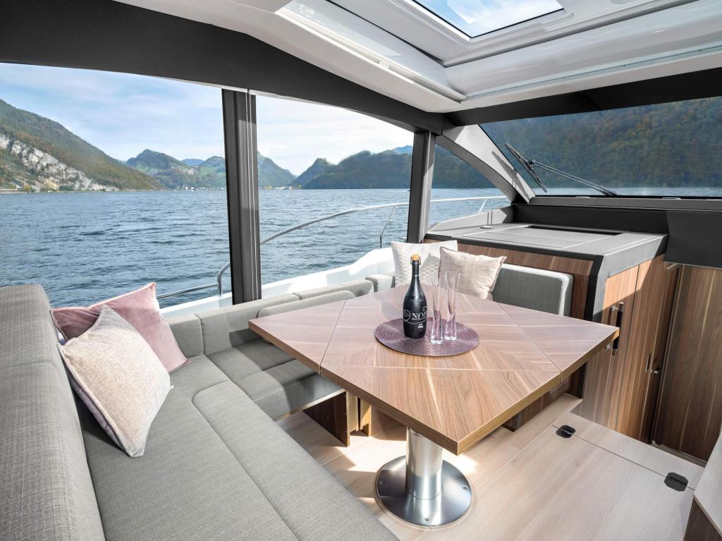 Sealine C530
