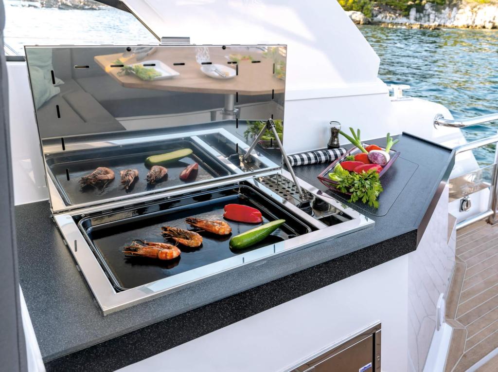 Sealine S335V