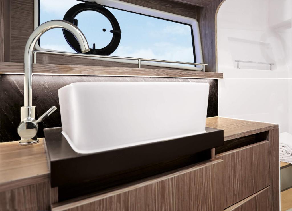 Sealine F430