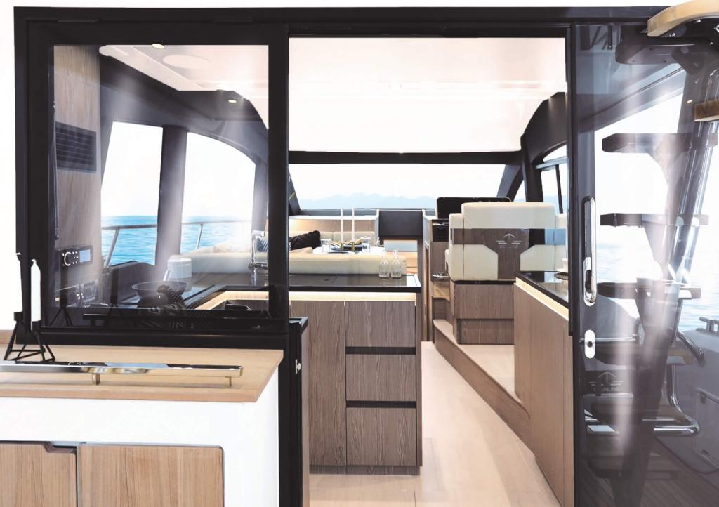 Sealine F430