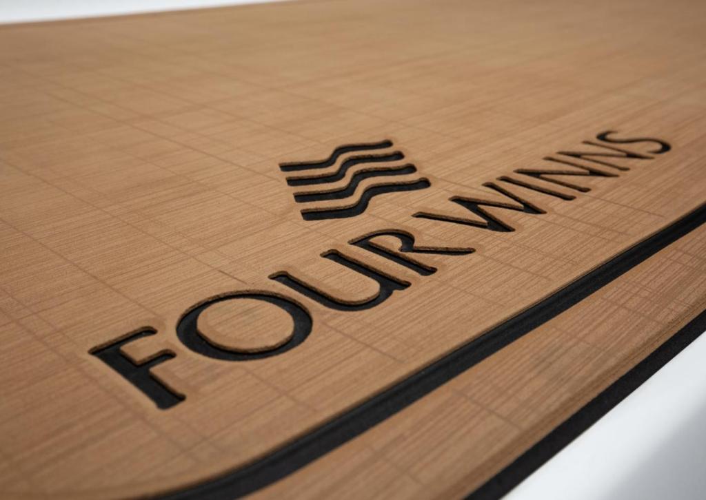 Four Winns H4 Surf