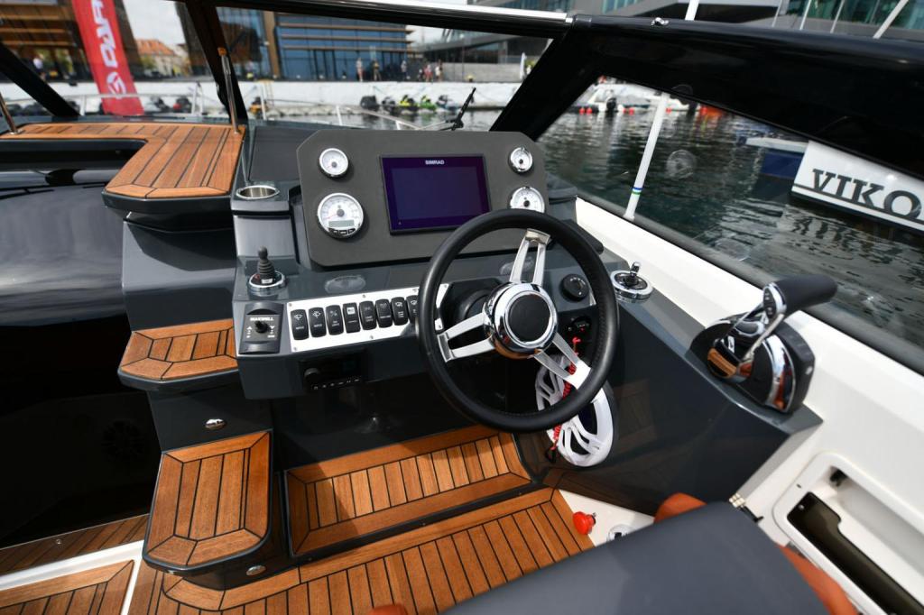 Parker 800 Cruiser