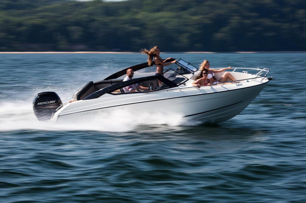 Parker 630 Bow Rider