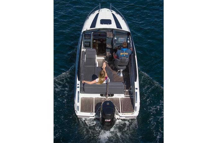 Parker 630 Day Cruiser