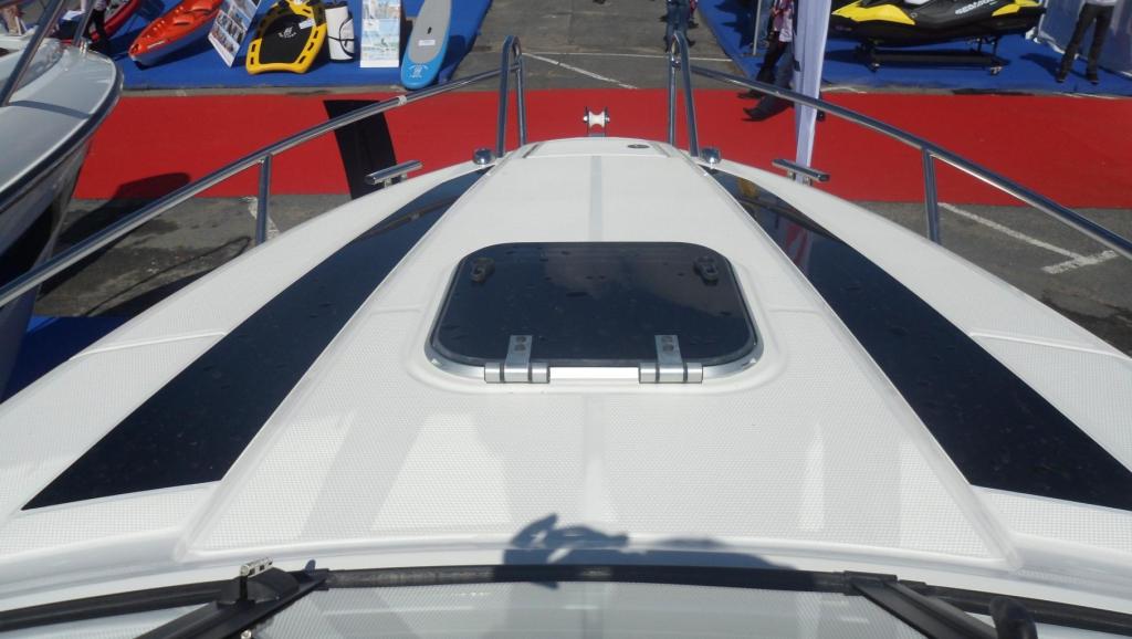 Parker 630 Day Cruiser