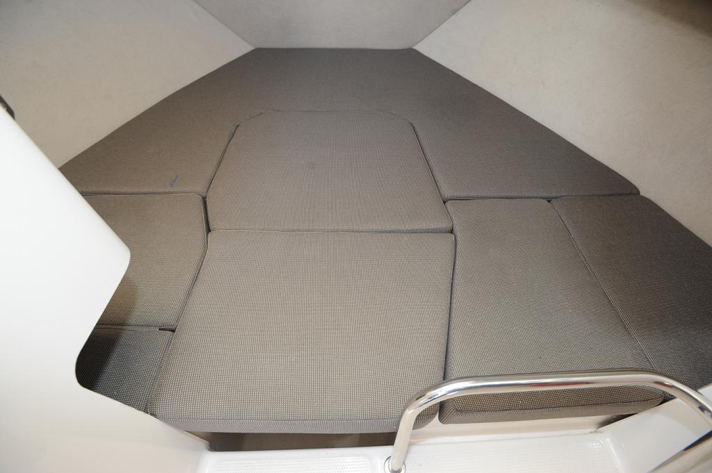 Parker 660 Pilothouse