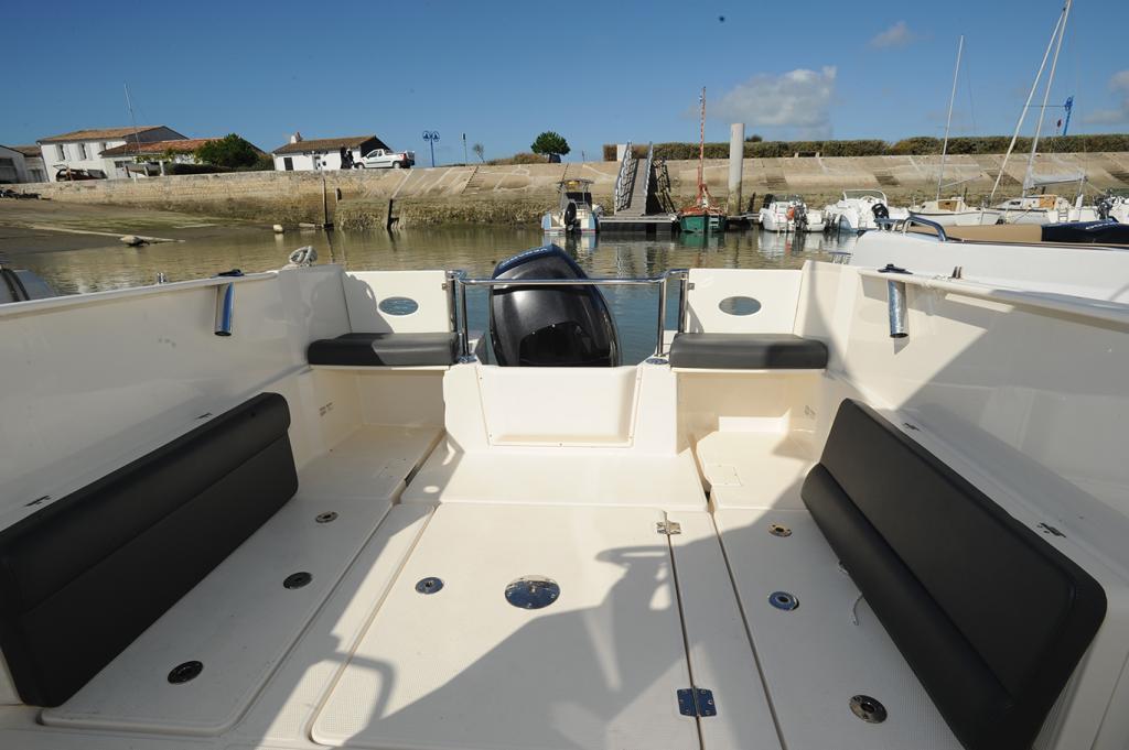 Parker 660 Pilothouse