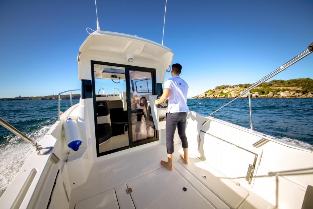 Parker 660 Pilothouse