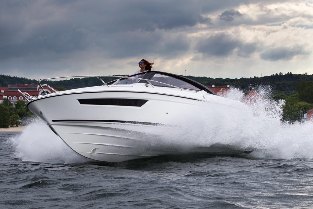 Parker 750 Day Cruiser