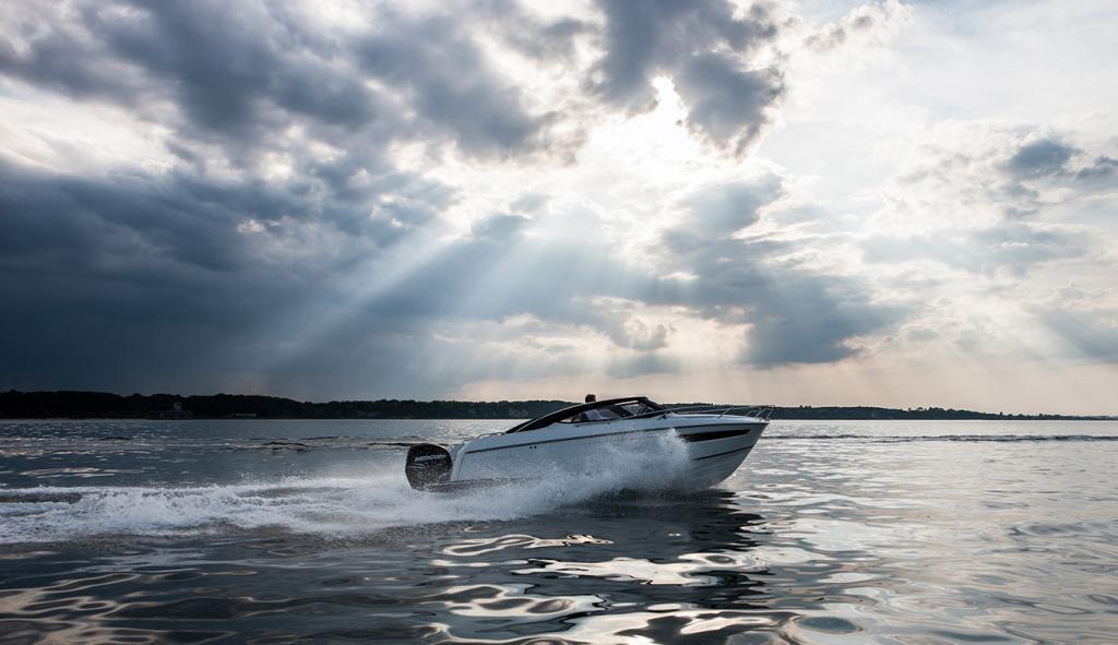 Parker 750 Day Cruiser