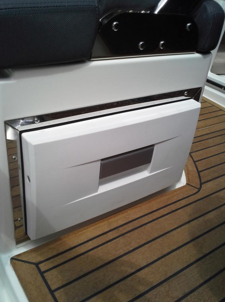 Parker 750 Day Cruiser