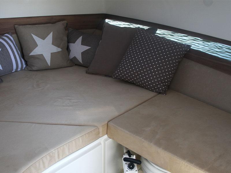 Parker 750 Day Cruiser