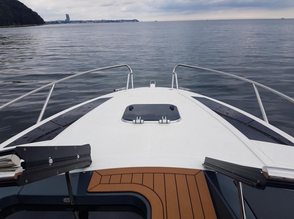 Parker 750 Day Cruiser