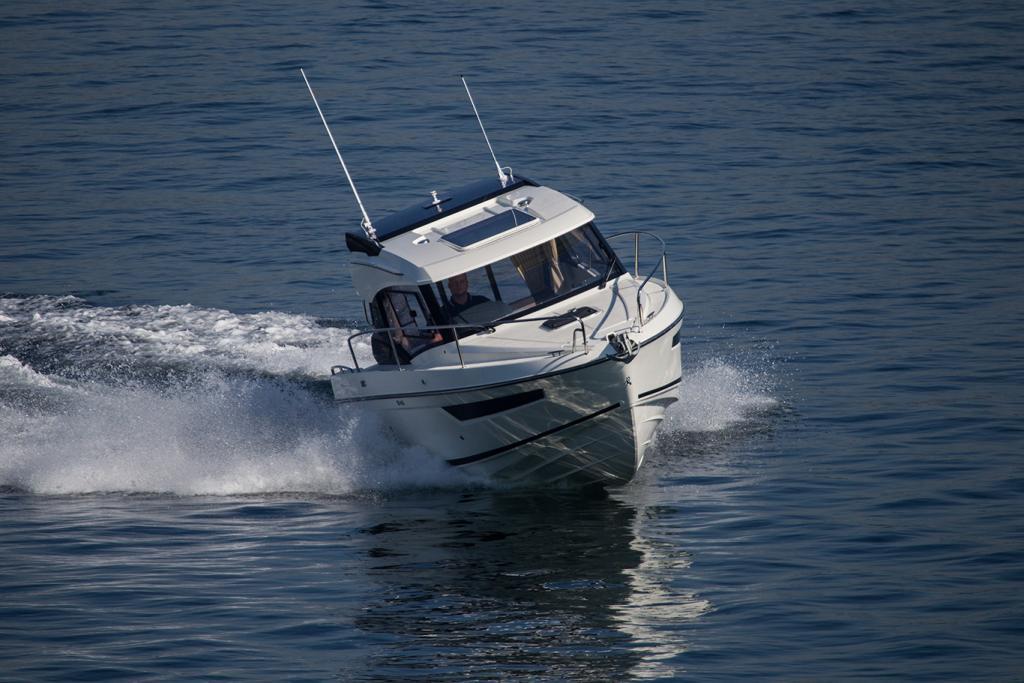Parker 750 Cabin Cruiser