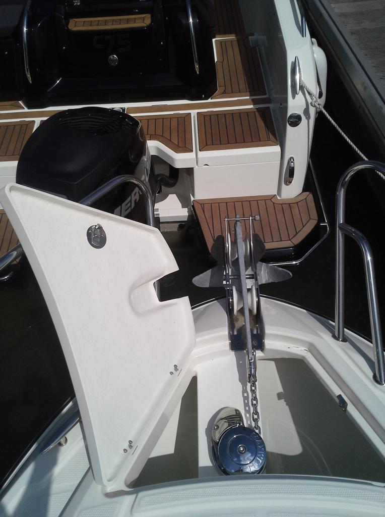 Parker 750 Cabin Cruiser