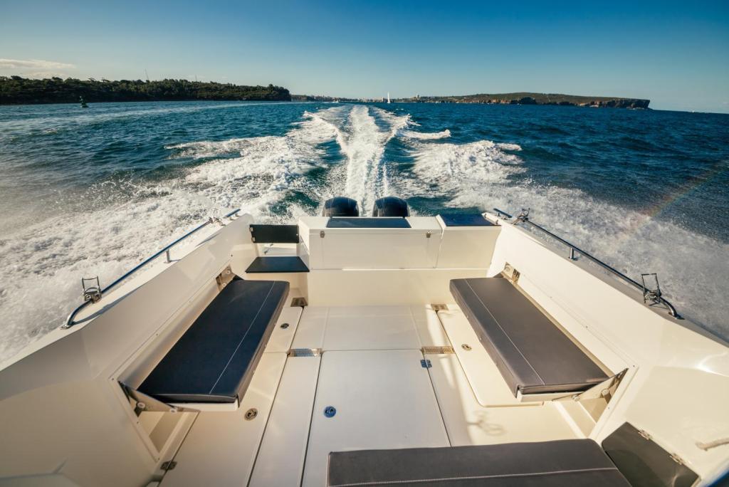 Parker 800 Pilothouse